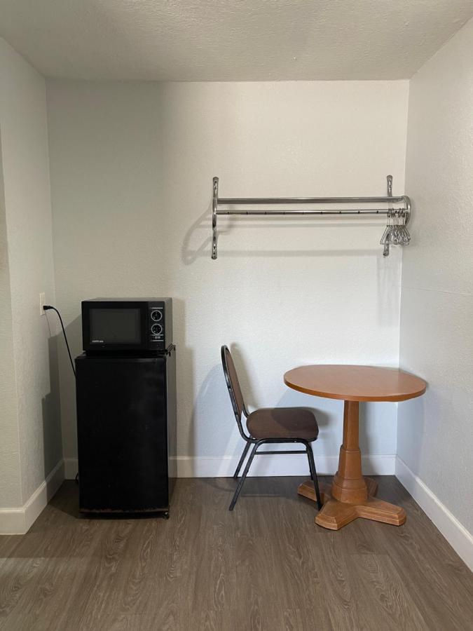 Western Inn West Columbia Εξωτερικό φωτογραφία
