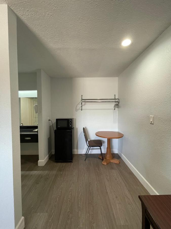 Western Inn West Columbia Εξωτερικό φωτογραφία