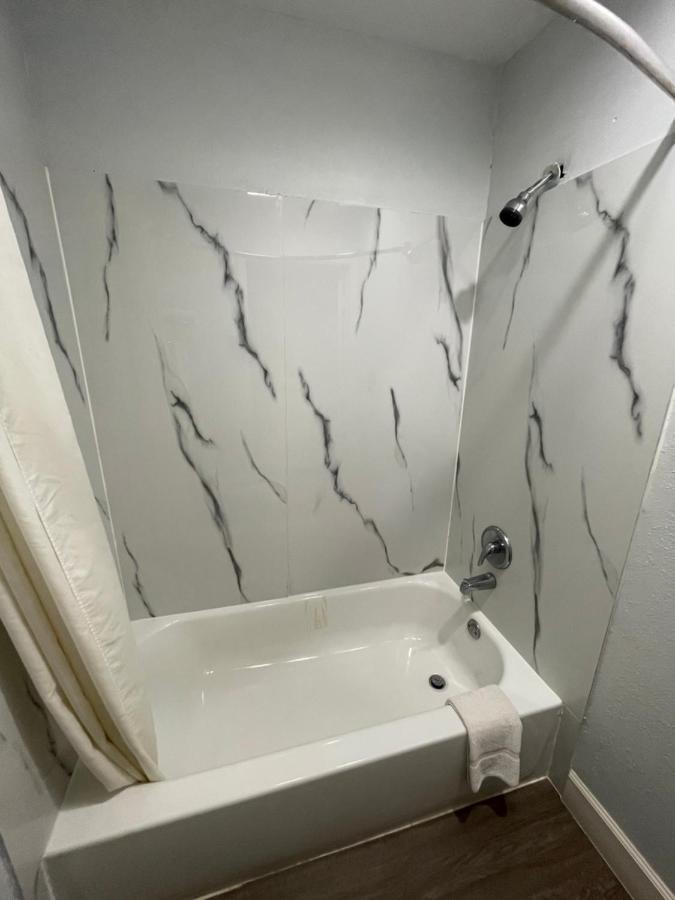 Western Inn West Columbia Εξωτερικό φωτογραφία
